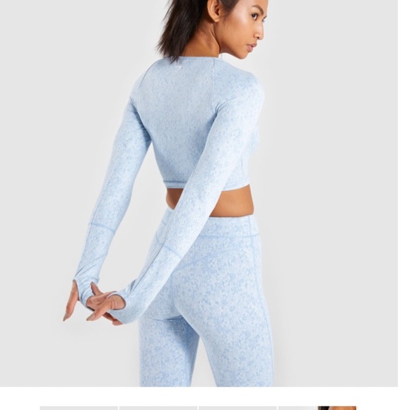 Gymshark size M long sleeve crop - Picture 2 of 2